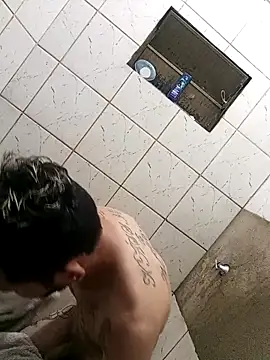 Snapshot of Branquinho-k chatting on February 13, 12:28 am Branquinho-k online show from February 13, 12:28 am