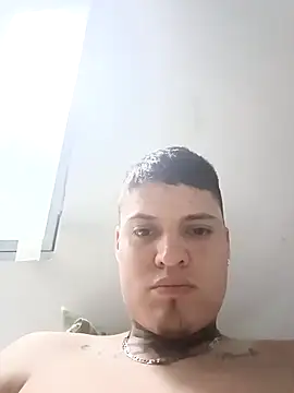 Snapshot of elvaquero06 chatting on April 14, 3:23 am elvaquero06 online show from April 14, 3:23 am