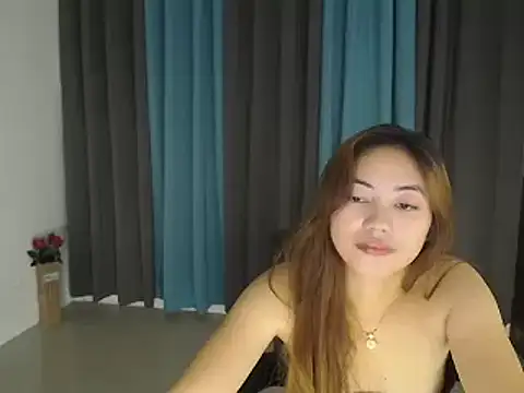 Snapshot of babydenxx69 chatting on February 15, 11:08 am babydenxx69 online show from February 15, 11:08 am