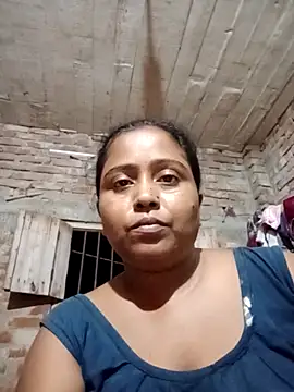 Snapshot of Puja_9999 chatting on July 9, 2:21 pm Puja 9999 online show from July 9, 2:21 pm