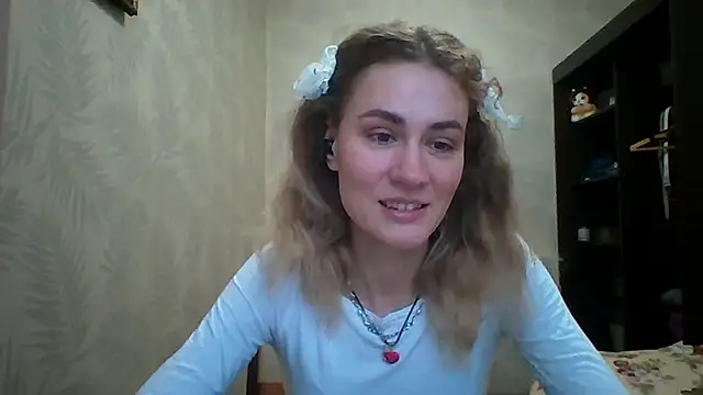 Snapshot of DeanneGilcher chatting on February 19, 9:27 am DeanneGilcher online show from February 19, 9:27 am