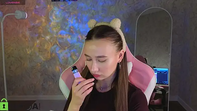  Kiki angel  online show from March 13, 1:56 am