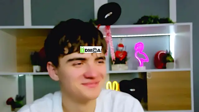 Snapshot of emil_lucky chatting on February 19, 12:23 pm emil lucky online show from February 19, 12:23 pm