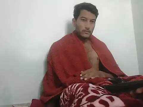 Snapshot of priya8300 chatting on February 13, 2:51 am priya8300 online show from February 13, 2:51 am