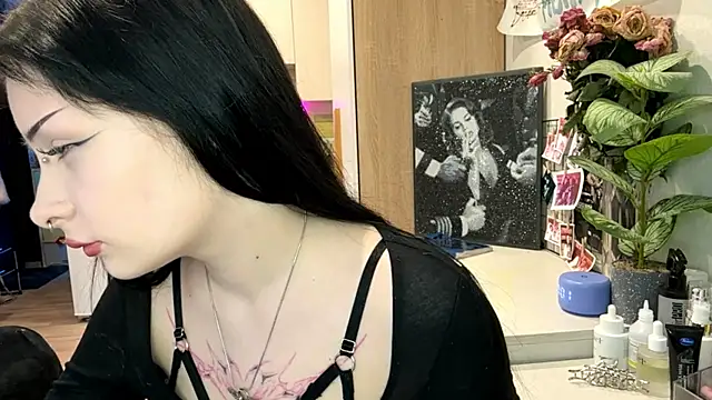 Snapshot of annicefeel chatting on February 19, 2:02 pm annicefeel online show from February 19, 2:02 pm