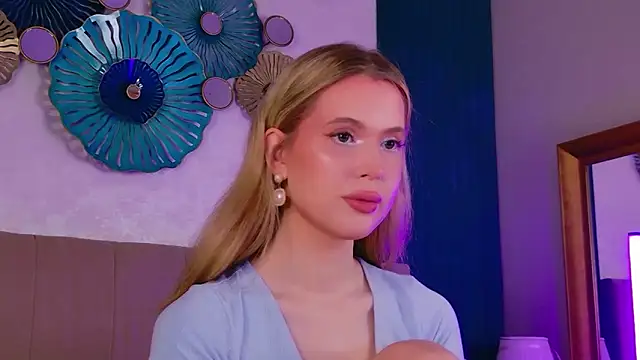 Beckie White online show from February 27, 9:15 pm