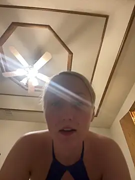 Marilynxo online show from February 18, 6:31 am