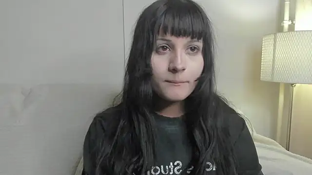 Snapshot of Maxi_mia_1 chatting on February 16, 2:24 pm Maxi mia 1 online show from February 16, 2:24 pm