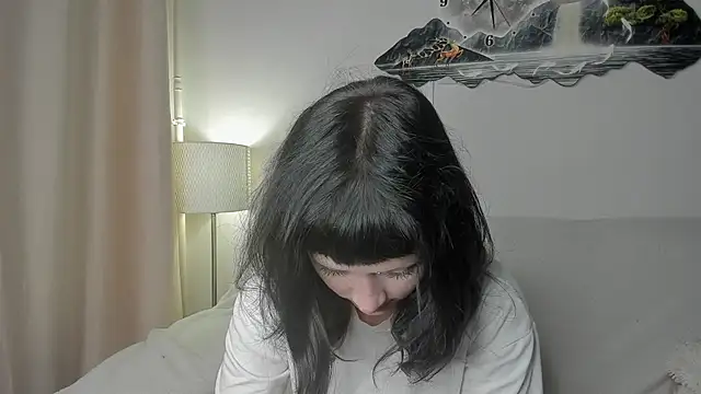 Snapshot of Maxi_mia_1 chatting on May 5, 9:34 pm Maxi mia 1 online show from May 5, 9:34 pm