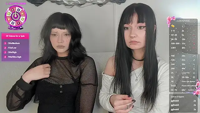 Snapshot of Maxi_mia_1 chatting on May 22, 12:22 pm Maxi mia 1 online show from May 22, 12:22 pm