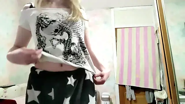 TiaBIanks online show from March 21, 12:37 am