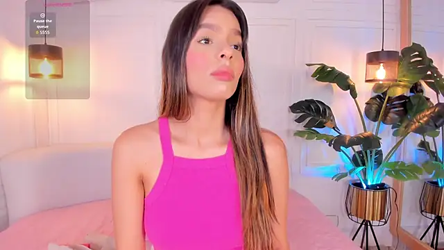 Nicole Whittee online show from April 7, 9:26 pm