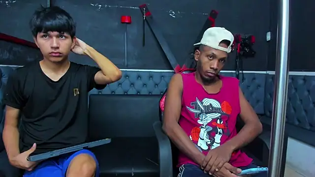 Jeanpieroo26 online show from February 27, 7:47 pm