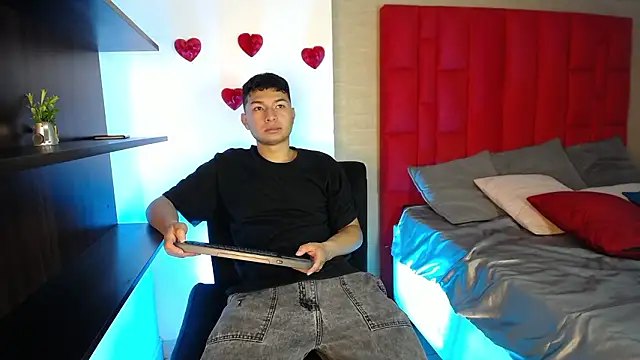 Snapshot of Liam_Sean chatting on March 3, 12:44 pm Liam Sean online show from March 3, 12:44 pm