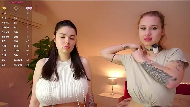 Snapshot of BertaForth chatting on February 23, 7:39 am BertaForth online show from February 23, 7:39 am