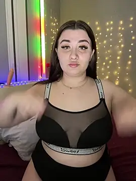 lipsi vikki online show from February 21, 6:42 pm