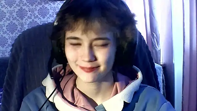 Snapshot of Angels_corner chatting on February 14, 5:26 am Angels corner online show from February 14, 5:26 am