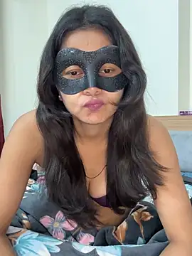 raavigirl online show from April 11, 8:57 pm