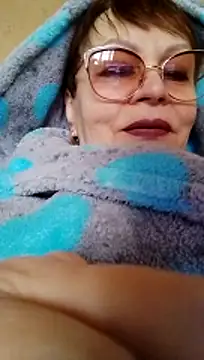 Snapshot of SophieBurns chatting on March 2, 10:11 am SophieBurns online show from March 2, 10:11 am