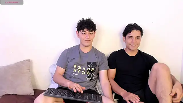 hans andres17 online show from February 19, 1:01 am