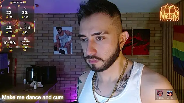 Snapshot of dave_wolf7 chatting on February 9, 3:05 pm dave wolf7 online show from February 9, 3:05 pm