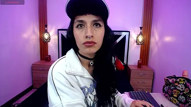 FRANCESCA LOVE  online show from March 6, 4:58 pm