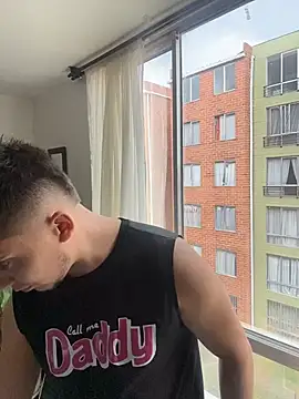 Snapshot of Mau_rivers chatting on February 10, 8:24 pm Mau rivers online show from February 10, 8:24 pm