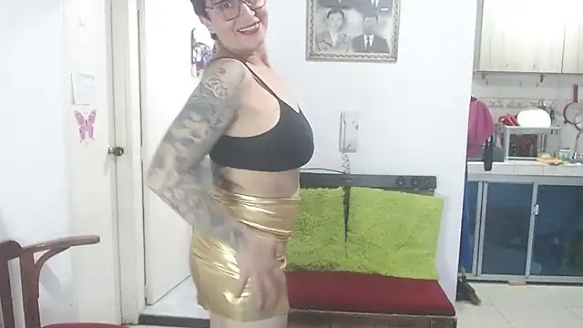 Charlotte gray  online show from May 10, 1:44 am