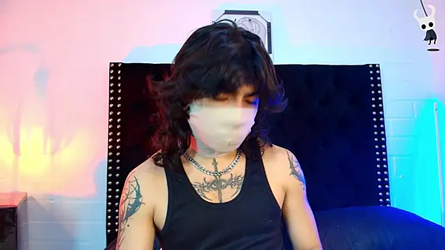 Snapshot of Axell_Kussh chatting on February 18, 12:34 pm Axell Kussh online show from February 18, 12:34 pm