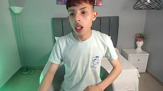 Snapshot of _camilo_ortiz chatting on February 23, 5:10 pm camilo ortiz online show from February 23, 5:10 pm