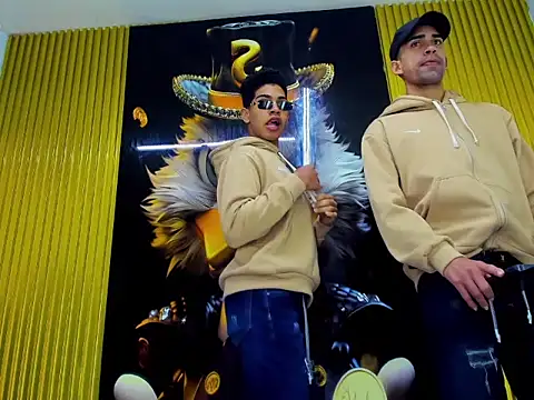 Snapshot of couplehot_sex_ chatting on February 15, 7:32 pm couplehot sex online show from February 15, 7:32 pm