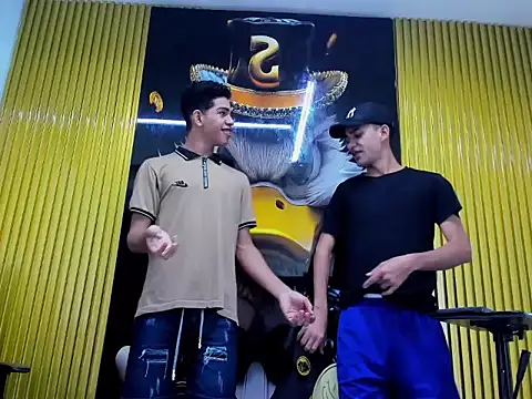 Snapshot of couplehot_sex_ chatting on February 21, 7:26 pm couplehot sex online show from February 21, 7:26 pm