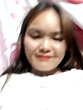 Snapshot of Luminana chatting on March 1, 3:41 am Luminana online show from March 1, 3:41 am