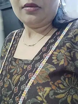 Snapshot of SexybeboX chatting on February 6, 9:34 am SexybeboX online show from February 6, 9:34 am