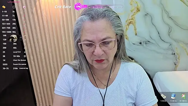 Snapshot of _Missevie chatting on February 10, 1:53 am Missevie online show from February 10, 1:53 am