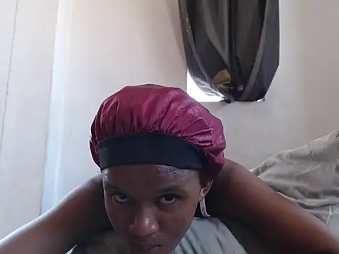 Snapshot of kaylababiie chatting on February 7, 9:35 am kaylababiie online show from February 7, 9:35 am