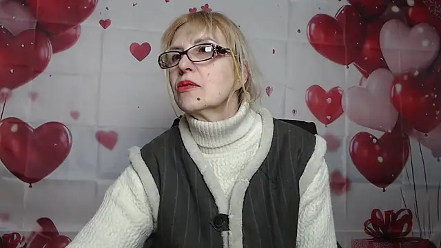 Snapshot of PattySanny chatting on February 12, 12:00 pm PattySanny online show from February 12, 12:00 pm