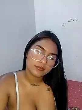 Snapshot of Zoe_Renata chatting on February 10, 12:20 pm Zoe Renata online show from February 10, 12:20 pm