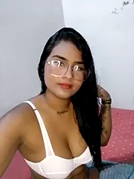 Snapshot of Zoe_Renata chatting on February 13, 12:23 pm Zoe Renata online show from February 13, 12:23 pm