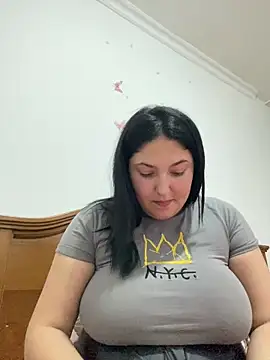 Amber Sinn online show from May 25, 6:25 pm