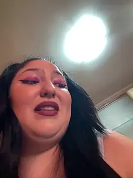 Amber Sinn online show from May 27, 2:25 pm