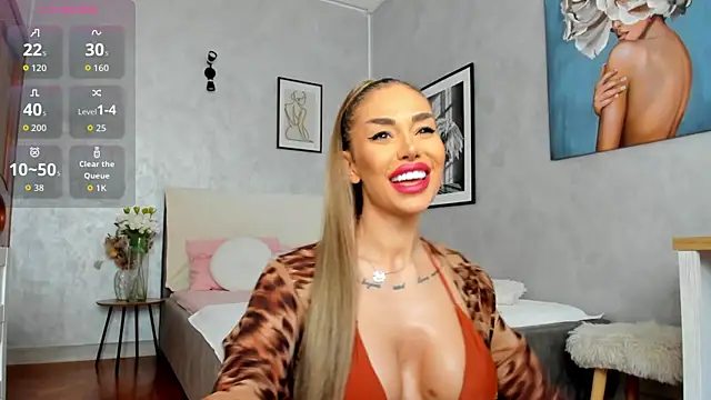 ElinaMoon  online show from May 28, 6:43 am