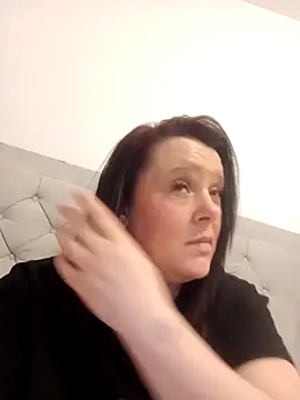 Snapshot of louisa36 chatting on March 15, 9:32 pm louisa36 online show from March 15, 9:32 pm