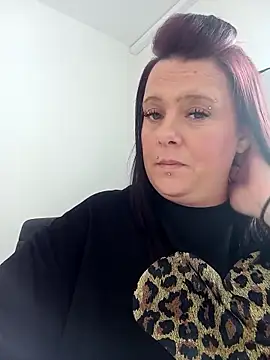 Snapshot of louisa36 chatting on March 26, 4:23 pm louisa36 online show from March 26, 4:23 pm