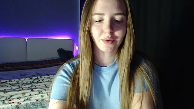 Snapshot of Reyleys chatting on March 2, 9:27 am Reyleys online show from March 2, 9:27 am