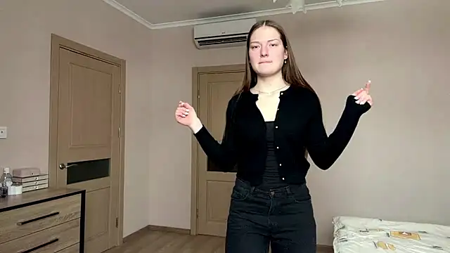 Snapshot of Milayouknow chatting on February 23, 6:22 am Milayouknow online show from February 23, 6:22 am