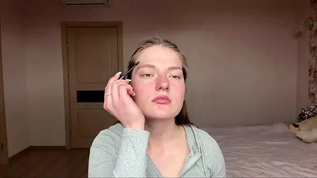 Milayouknow online show from April 9, 11:26 am