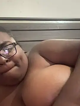 lanegriis1 online show from March 11, 5:46 am