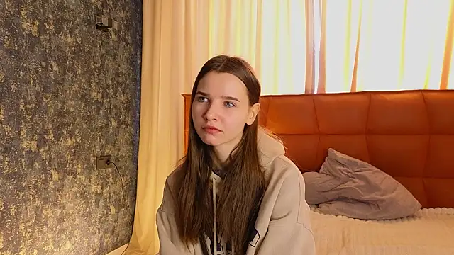 Snapshot of OnyxViper chatting on February 28, 6:14 am OnyxViper online show from February 28, 6:14 am