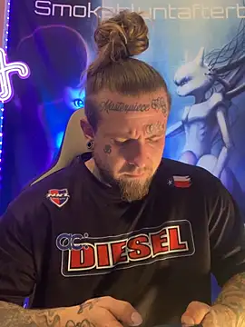 Snapshot of Smokebluntafterblunt chatting on February 20, 3:25 am Smokebluntafterblunt online show from February 20, 3:25 am